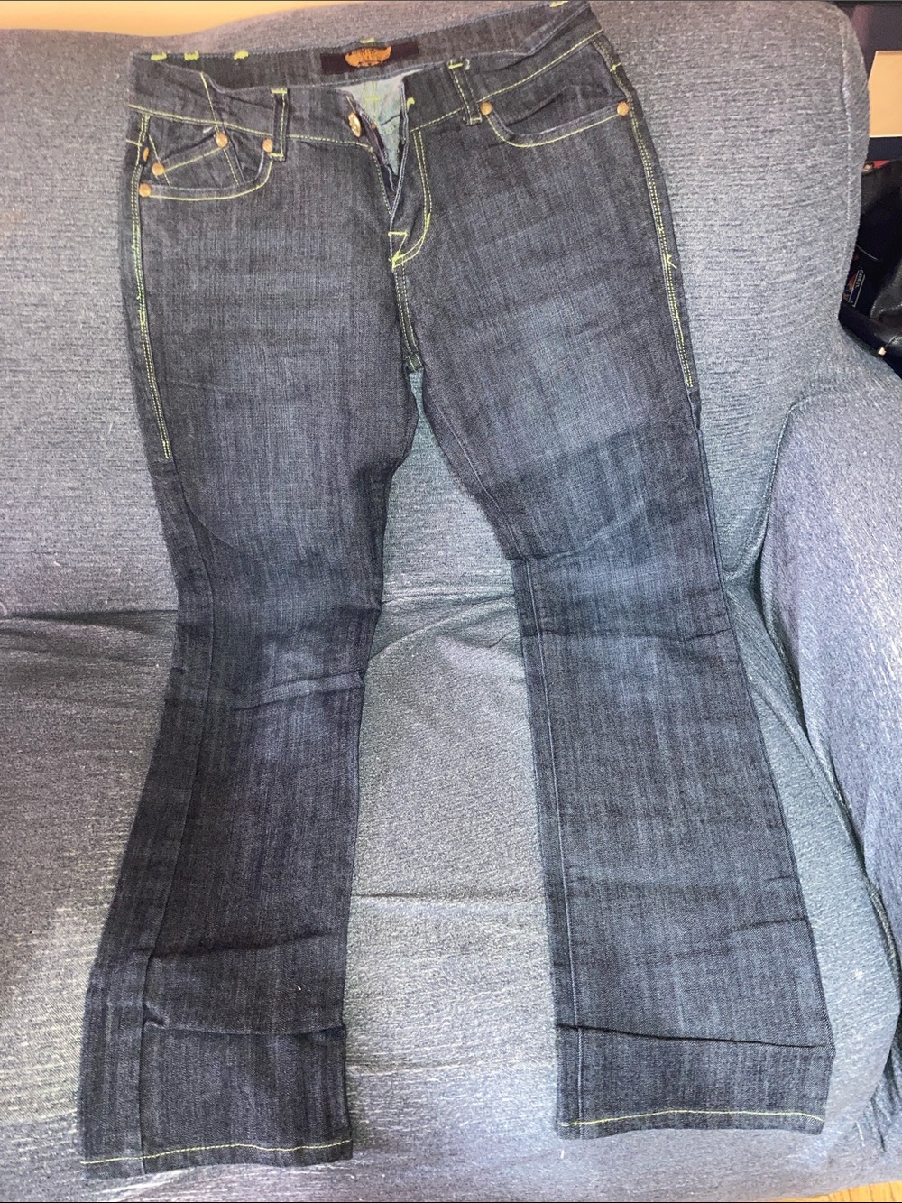 Y2K Rock & Republic Dark Gray Straight Leg Jeans with Yellow Stitching